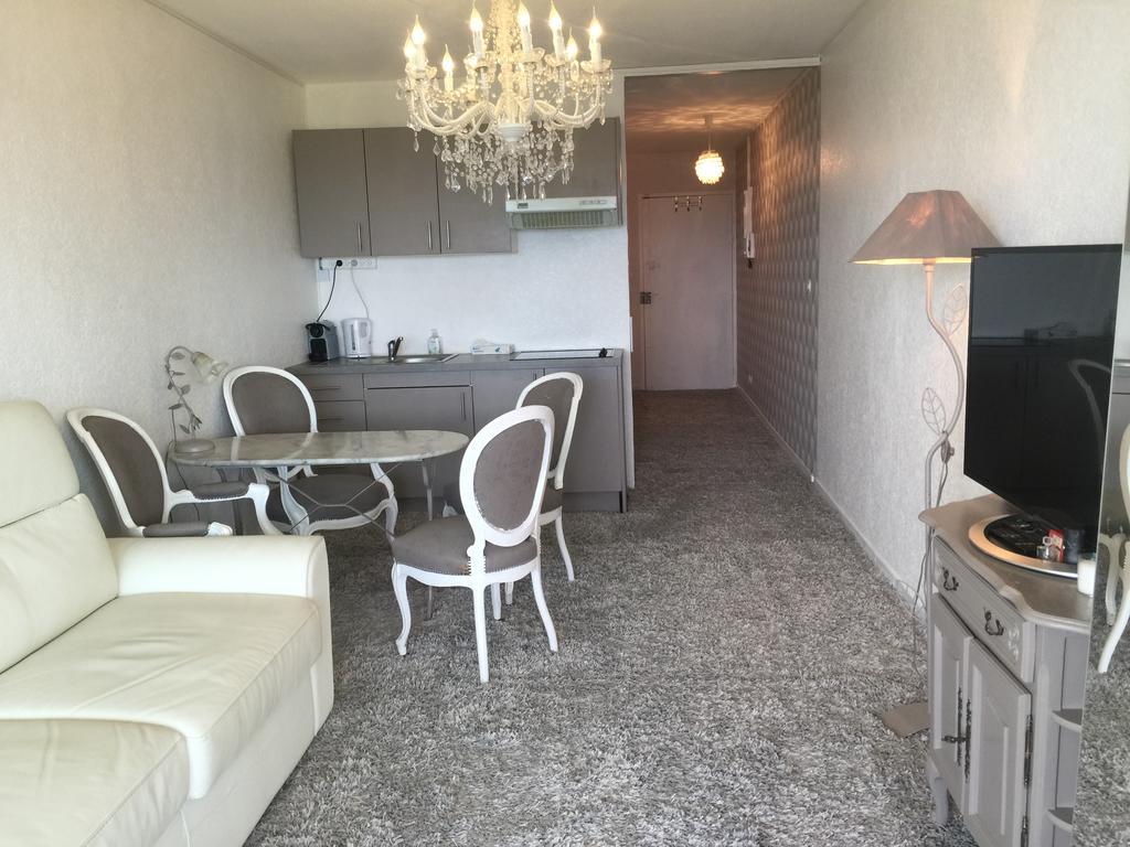 Dionysos Vue Mer Cannes Exterior foto